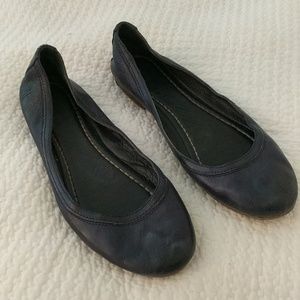 Frye Navy blue flats